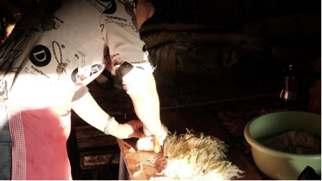 “马背上的家访员”背后