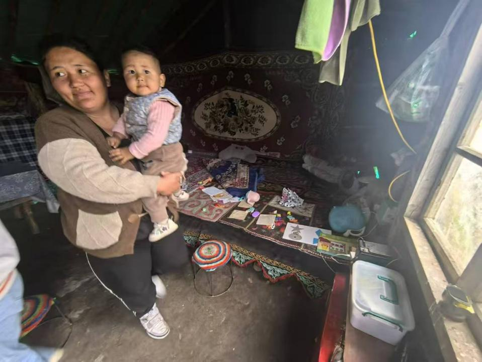 “马背上的家访员”背后