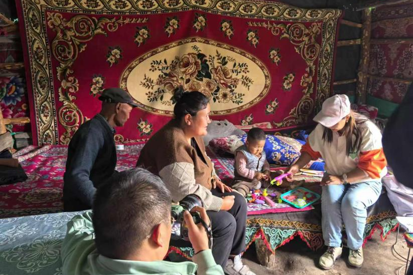 “马背上的家访员”背后