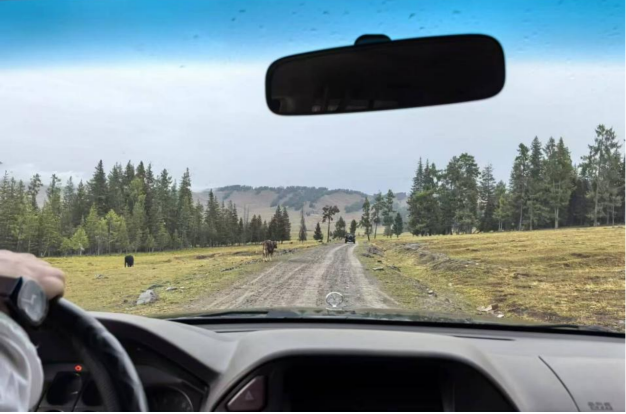 “马背上的家访员”背后