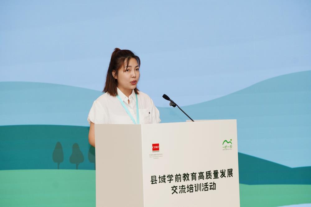 6-何露露.jpg