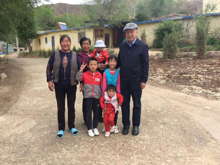 卢迈带队赴甘肃华池和青海乐都调研基金会儿童项目4.png