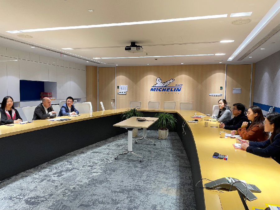 方晋与米其林中国区总裁伟书杰一行座谈.png