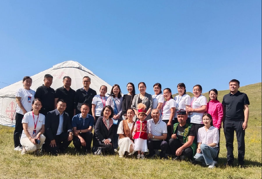 张来明一行赴新疆吉木乃调研基金会项目试点.png